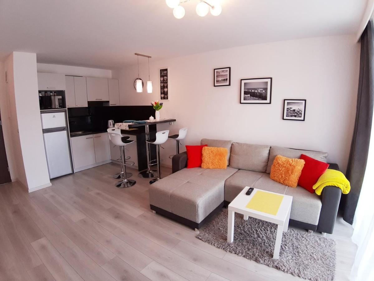Apartamenty Asis Darlowko Esterno foto