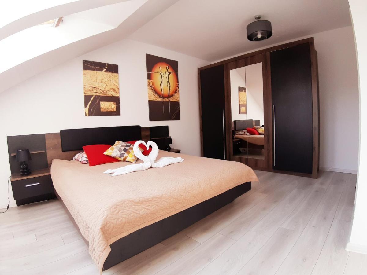 Apartamenty Asis Darlowko Esterno foto